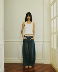 Postscript - Adore baggy jeans