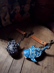 豆腐鯊點點海洋鯨鯊 黑/藍色 純牛皮鑰匙圈- 可刻字