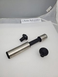 wine saver Pump with stoppers