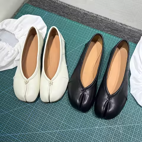 Fashion Pleated Leather Split Toe Shoes For Women Flat Shoes Ballet Shoes Women's Casual Shoes Pig T
