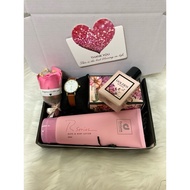 New Gift Box hadiah birthday perempuan, hadiah anniversary perempuan.