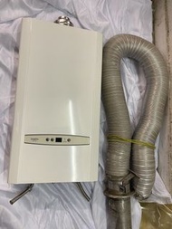 簡栢 煤氣恆溫熱水爐 RS11TM
