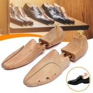 Pair of High Quality Cedar Wood Shoe Tree Wooden Shoe Stretcher Shaper for Men and Women