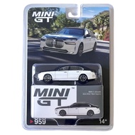Mini GT Card Version MGT00959 BMW i7 xDrive60 Alpine White / Black Sapphire model car toy for 14 yea