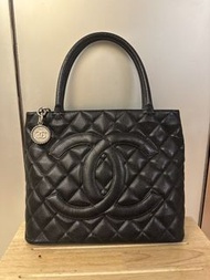Chanel medaillon black cavier tote bag 香奈兒金幣包