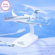STRO 1PCS Gulfstream G650 Aircraft Diecast 1/200 Scale Airplane Model Planes G650ER Airplane Model P