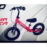 BIK จักรยานทรงตัว Avigo จักรยานทรงตัว/ชมพู รถขาไถ Balance Bike