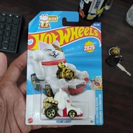 Hot wheels Feline Lucky