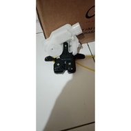 Trunk door lock trunk door lock Toyota Sienta new Yaris Vios