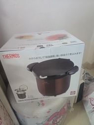 現金交收 或 順豐到付 現貨  最新款 高貴 亮眼啡色 全新品 $900HKD 最低價 日版 不 銹鋼款  Thermos  cookers 4.5l 真空煲 燜燒鍋 燜煮烹調器 有意快者油塘即取  