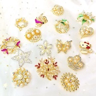 vintage jewlelry เข็มกลัดมุกอัลลอย เข็มกลัดแฟชั่น เข็มกลัดมุก เข็มกลัดทอง เข็มกลัดเงิน brooch