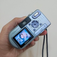 กล้องถ่ายรูป กล้องถ่ายรูป Sony Cyber-Shot DSC P8 (สินค้า มือ2 สภาพดี)