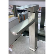 LAVABO HOT AND COLD FAUCET 304-CA 7019