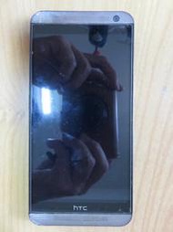 X.故障手機-HTC One E9+ dual sim 直購價120