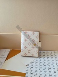 ✅Brand New Full set hkluxehk🎁LV（Louis Vuitton）活頁手賬簿 wallet card holder