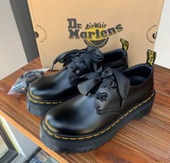 🎉全新有盒Dr.Martens Holly 皮革 舒適百搭 厚底鞋 女款 黑色