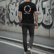 ⏳ 雙11收尾倒數・再不衝就來不及！【KARL LAGERFELD 卡爾老佛爺】經典炫彩文字LOGO設計 T恤