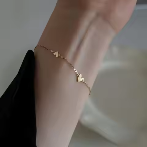 Stainless Steel Gold Color Love Heart Bracelet for Women Girls Minimalist Tiny Heart Chain Bracelet 