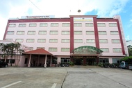 โรงแรมชุมพร พาเลซ (Chumphon Palace Hotel)
