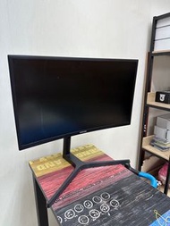 Samsung 曲面螢幕 - C24FG73QC