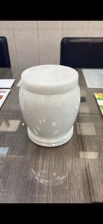 雲石骨灰盅｜免費刻字｜喃嚤師傅上位另設