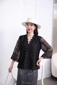 FON เสื้อลูกไม้กระดุมหน้าคอวี มีไซร้รอบอก38-40-42-44นิ้ว#SW022