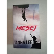 Mesej - Anna Lee (Preloved)