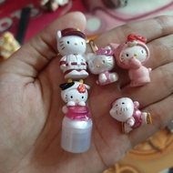 Sanrio Hello Kitty figure brings milk, Hello Kitty flower clothes etc.