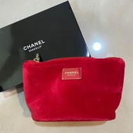 Chanel 香奈兒. 紅色毛巾布化妝包