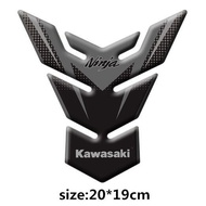 สติกเกอร์รถจักรยานยนต์สำหรับ Kawasaki Ninja 250 300 400 650 1000 Zx6r Zx10r รถจักรยานยนต์คาร์บอนไฟเบอร์ถังน้ำมันเชื้อเพลิง Pad Tankpad Decal Protector