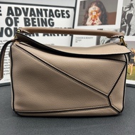 Loewe羅意威  puzzle小號幾何包 沙色荔枝紋牛皮尺寸24x10x15