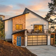 โรงแรม Steps to Beach Hot Tub Game Room Sleeps 11 - Lincoln City