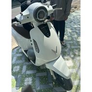 Full screws XD vinfast Evo lite neo model V2,V3 with red washer. Car fairing screws)