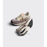 New balance Rebel V5