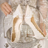 2025 新款尖头细跟刺绣白色蕾丝高跟鞋
