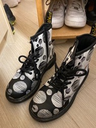 Dr.Martens