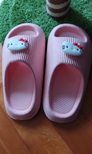 Hello kitty 拖鞋