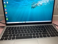 DELL Inspiron 3511 i5-1135G7 8G 256-SSD NA GeForce MX 350 2GB 15.6" 1920x1080 商務辦公本 95%