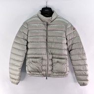 【Moncler】莫蘭迪綠 經典Lans輕薄短版羽絨外套