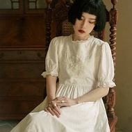 月光白色 含內裡 愛德華蕾絲刺綉花邊領洋裝 寬鬆版型收腰連身裙