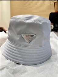 prada 漁夫帽