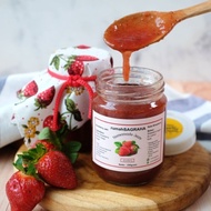 Selai Strawberry/Strawberry Jam Homemade by rumahSAGRAHA