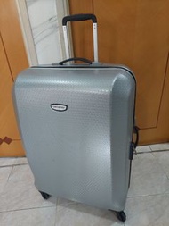 Samsonite 28" lugguge 新秀麗行李箱Samsonite Skydro suitcase