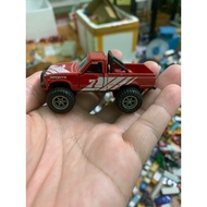 Synthesize tomica toyota hilux tomica Model Cars