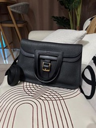 Hermes Halzan 31 Stamp C 黑色牛皮金扣 100%Authentic, 98%New 💎尖沙咀中港城門市