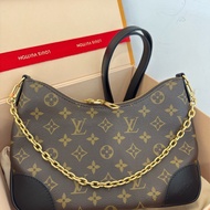 近新LV Boulogne NM MNG老花經典黑邊牛角包M45831