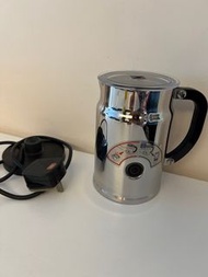 Nespresso 打奶機