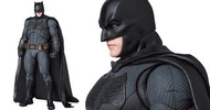 Mafex Batman v Superman Dawn of Justice Batman Figure