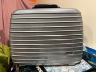 Rimowa Salsa 23L 銀灰色肩帶TSA 鎖手提行李箱