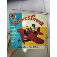 Airfix Wallace & Gromit Aeroplane Model Kit (Official)
